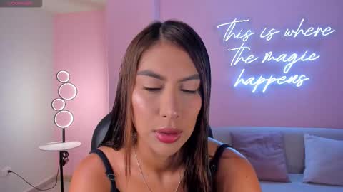 Ariana Dumont online show from February 1, 10:58 am