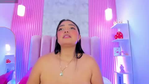 ArianaRougee online show from June 18, 4:25 am