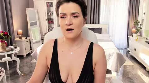 Ana online show from February 25, 12:16 pm