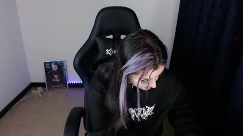 help me 100 hands up my OF is Free  online show from February 8, 12:47 am