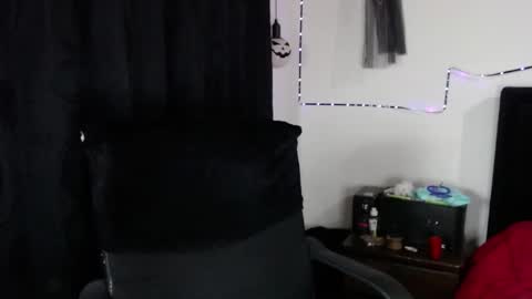 help me 100 hands up my OF is Free  online show from November 27, 11:07 pm