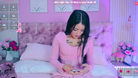 arianawest_ online show from May 26, 1:32 pm