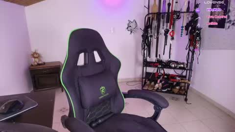 arianna_connorr online show from June 11, 2:36 pm