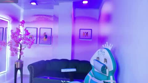 arianna_sweeet online show from January 7, 3:43 am