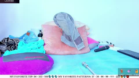 Arianna online show from April 9, 7:08 pm