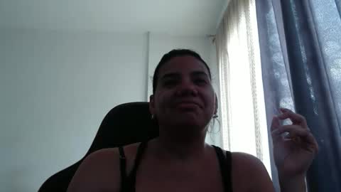 ariannaloovel online show from February 5, 6:11 pm