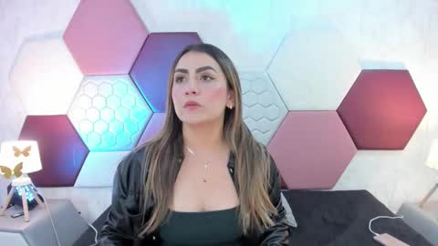 aria online show from June 6, 3:18 pm