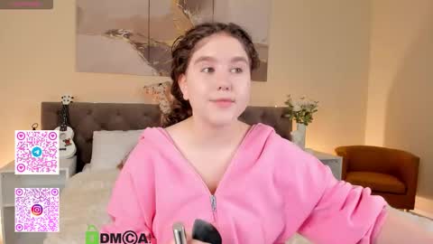 Ariella GTM3  Tue Wed Thu Fri Sat  0400 am-1030pm online show from October 4, 1:22 am