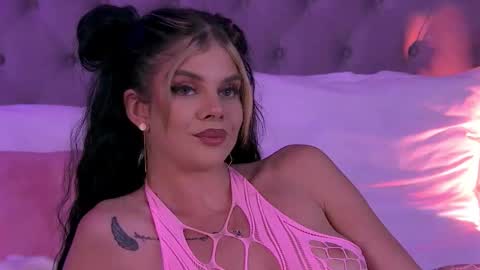 Ariell online show from September 13, 6:38 pm