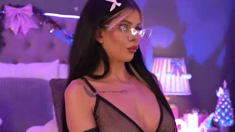 Ariell online show from January 5, 5:49 pm