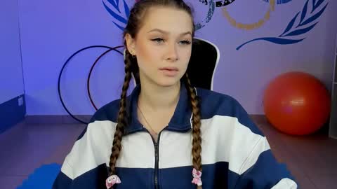 arielsykes online show from September 15, 10:45 am