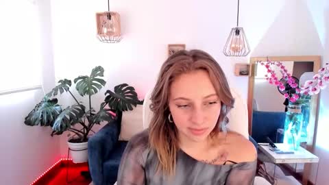 Ari  online show from January 10, 7:32 pm