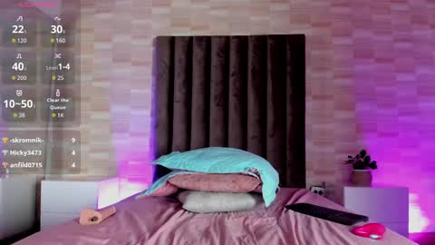 Ariadna  online show from October 2, 11:21 pm