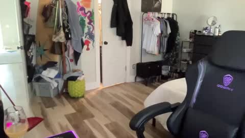 airskiii online show from January 29, 6:50 pm