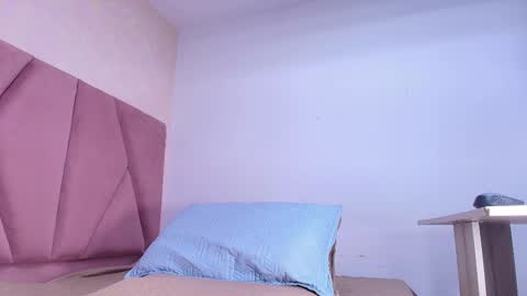 Arleth  online show from March 8, 3:05 am