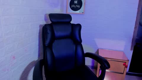 artenisa_tay69 online show from October 2, 2:05 am