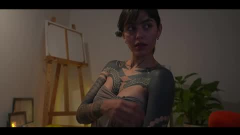 Linda  independent model artgeea online show from April 30, 11:30 pm