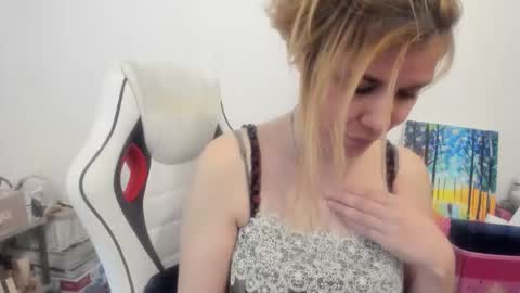 MIA online show from November 18, 12:06 pm