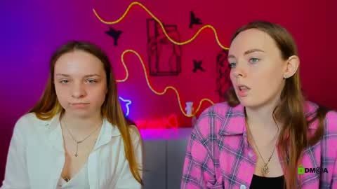 A Tiny Angel online show from May 5, 6:05 am