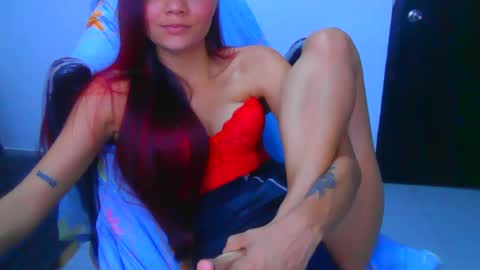 asa akiraaax online show from October 4, 6:19 am