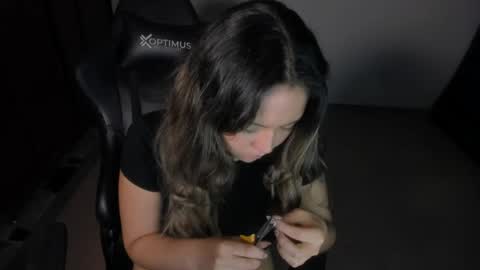ash_smith1 online show from June 4, 11:09 pm