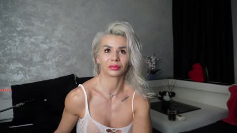 Asha online show from January 26, 10:02 pm