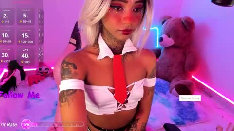 AshantiINDEPENDENT MODEL online show from March 9, 8:10 pm