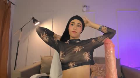   online show from February 16, 7:58 pm