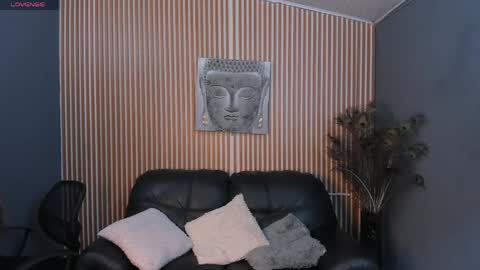 Ashley online show from April 1, 11:13 pm