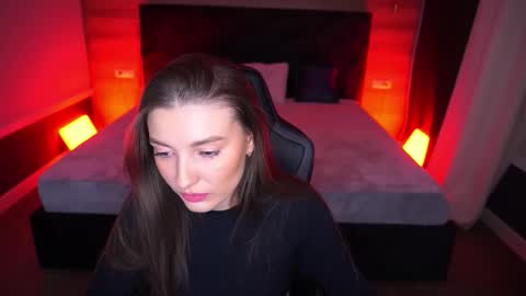 ashleybaee online show from December 2, 2:19 pm