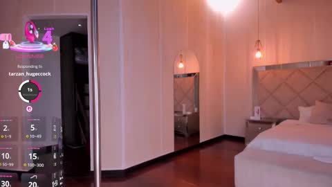 Ashley Jhonson  online show from October 15, 9:06 pm