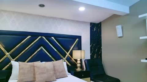 AshleyRoberh online show from April 21, 7:21 pm