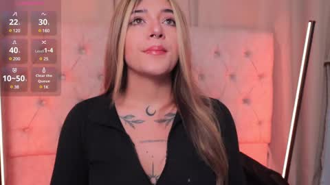 Ashley Lauren online show from February 17, 3:58 am