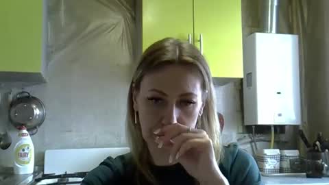 AshleyXHoney online show from March 3, 8:09 am