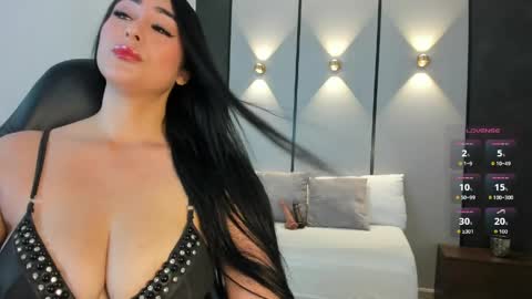 A S H L Y online show from April 7, 12:51 pm