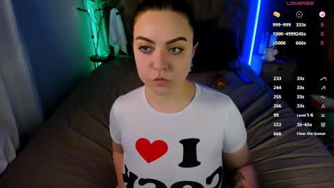 Your girlfriend online show from October 18, 11:39 pm