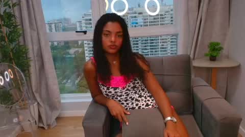 Astari online show from May 22, 10:57 am