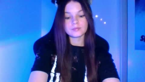 astradream_ online show from January 13, 10:36 pm