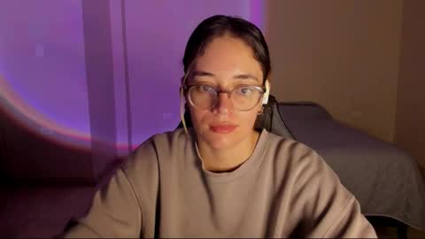 atenas online show from November 30, 10:08 am