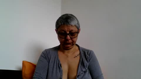 atikaarea online show from May 14, 9:15 am