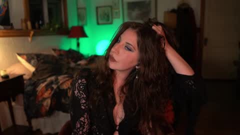 Audrey online show from June 1, 5:53 am