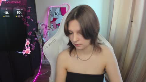 Audrey online show from April 2, 8:12 am