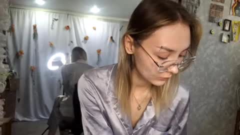 Kira online show from November 20, 1:01 pm