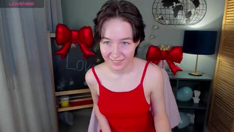 auradiaz online show from February 17, 9:19 am