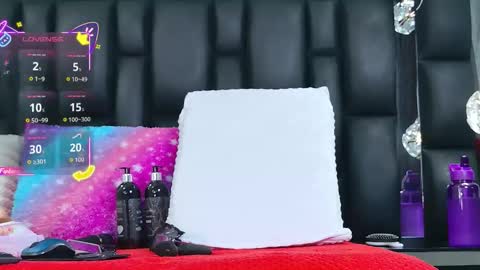 Aura online show from December 22, 7:28 pm