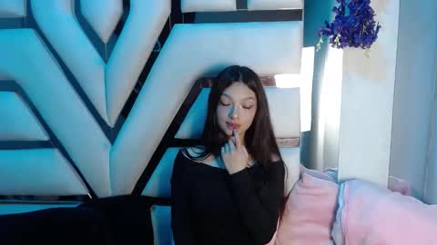 aurora online show from April 16, 3:44 pm