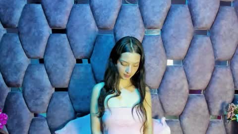 aurora online show from January 14, 4:45 pm