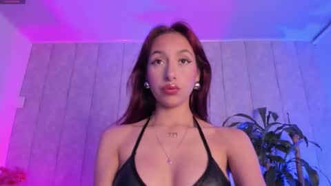 Aurora  online show from October 16, 3:42 am