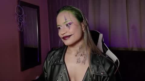 aurora_collins08 online show from October 31, 6:12 pm