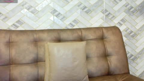 Aurora online show from October 31, 12:53 pm